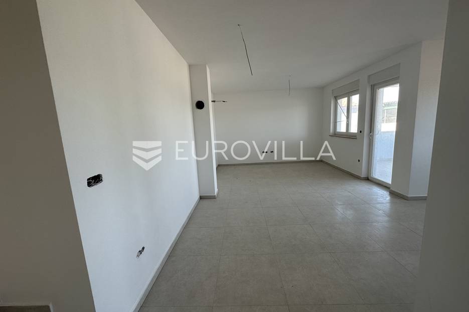 Apartma Na predaj -  Ližnjan