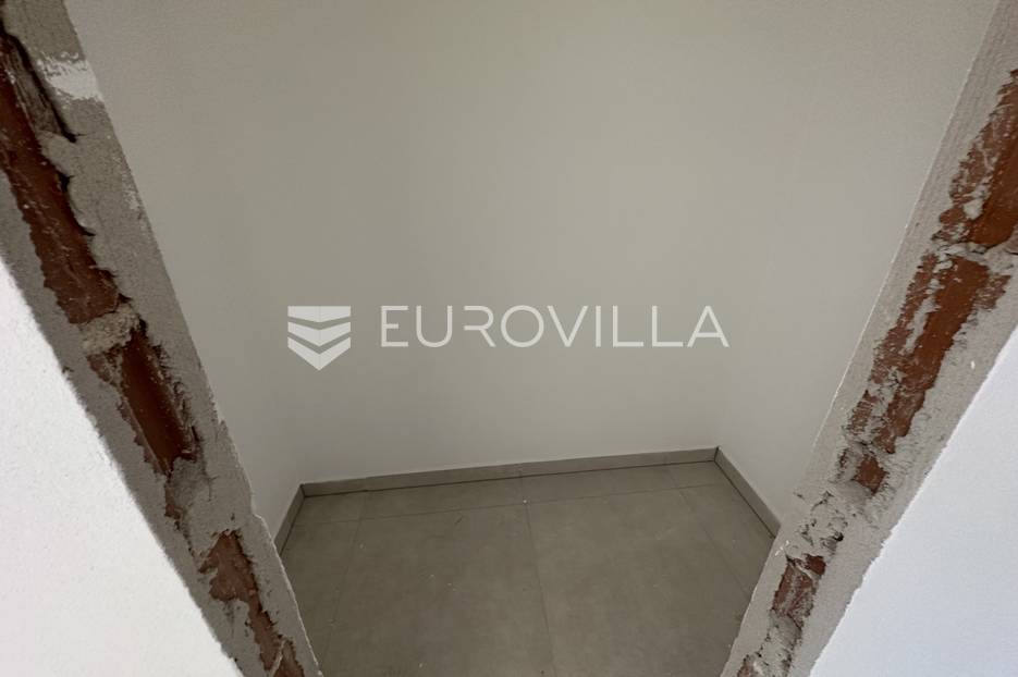 Apartma Na predaj -  Ližnjan