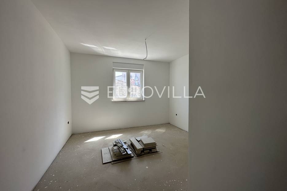Apartma Na predaj -  Ližnjan