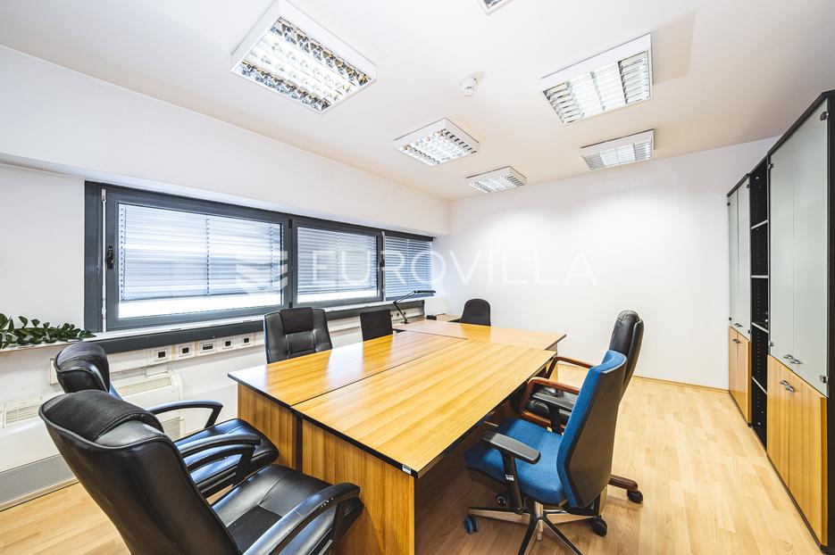 Locaux commerciaux À vendre - Grad Zagreb Peščenica - žitnjak - foto 3/21