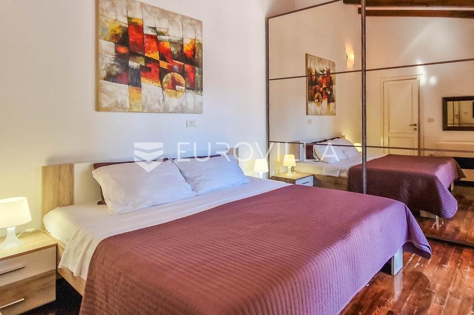 Casa In vendita - Istarska Novigrad
