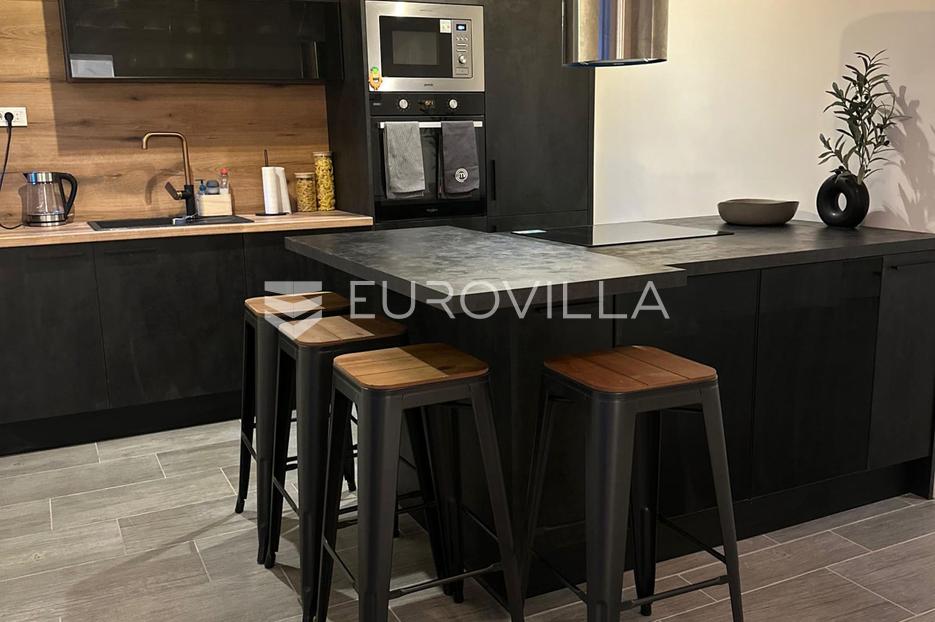 Flat For sale - Donji Grad - foto 1/14