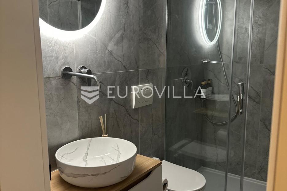 Flat For sale -  Donji Grad