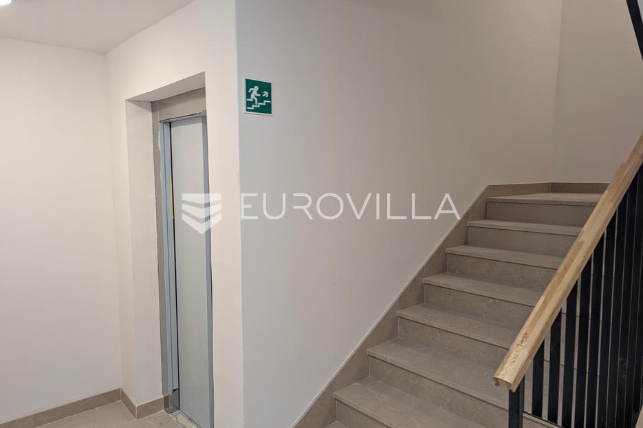 Poslovni prostori Naprodaj - Splitsko-dalmatinska Split