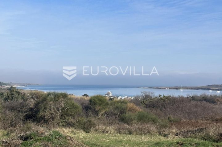 Terreno in vendita 1100 m² – Ližnjan