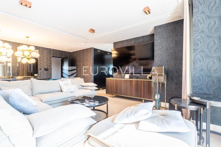 Dom na sprzedaż 272 m² – Bilice