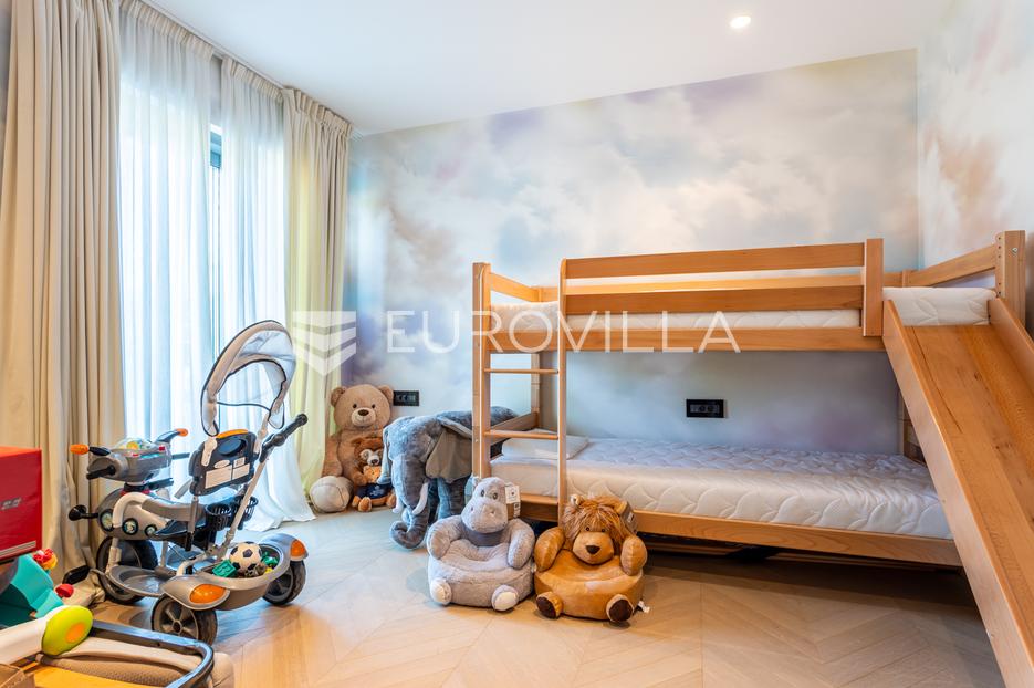 Casa In vendita -  Šibenik - Okolica