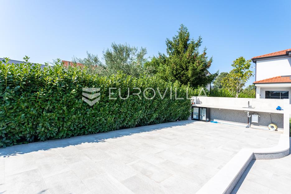 Casa In vendita -  Šibenik - Okolica