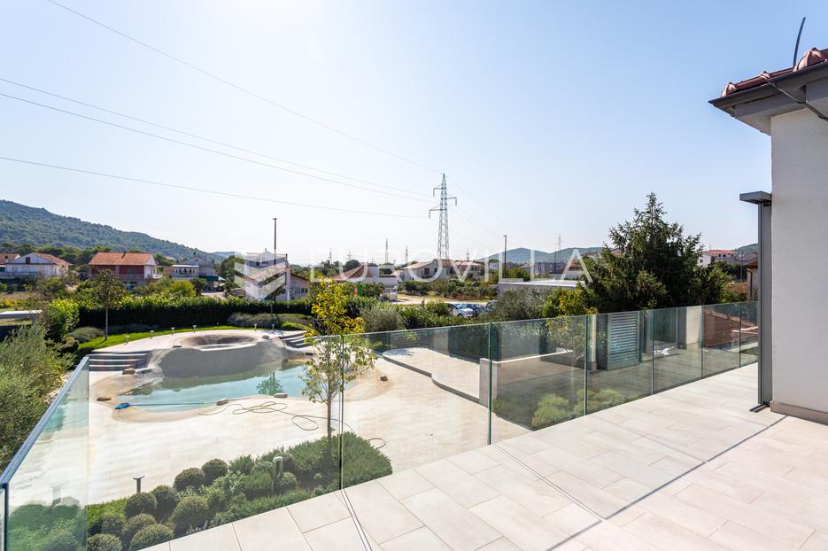 Casa In vendita -  Šibenik - Okolica