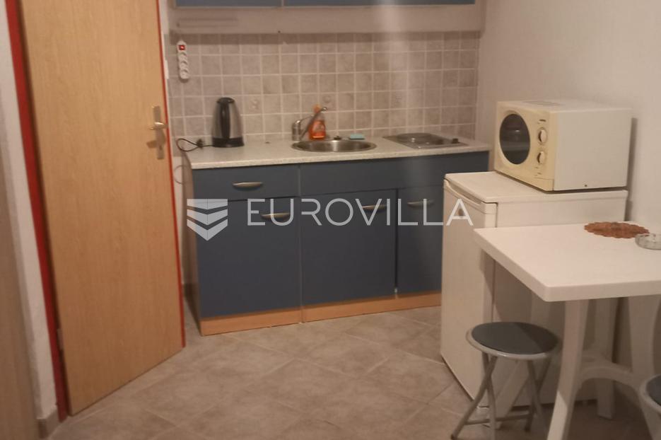 House For sale -  Vir