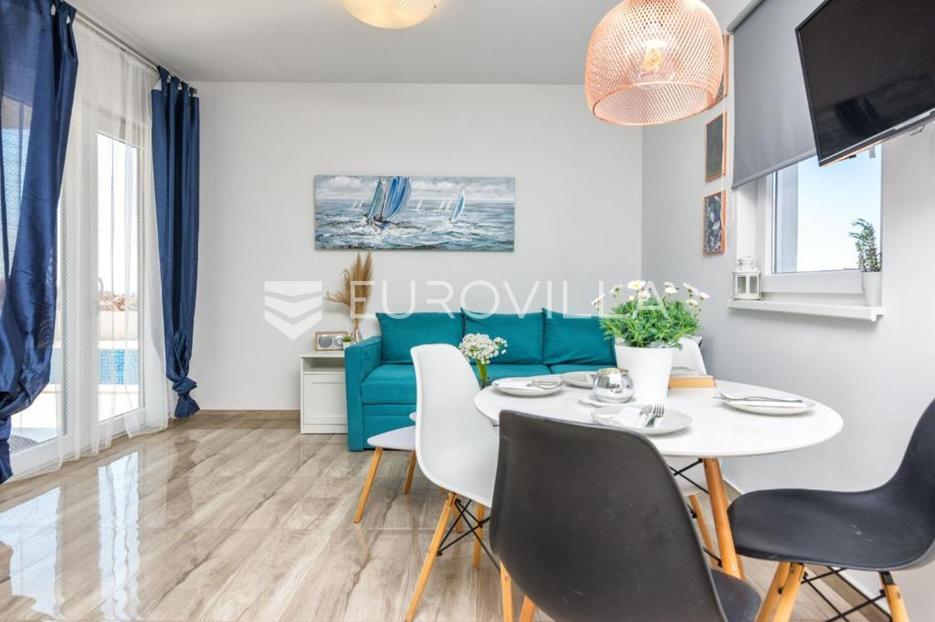 House For sale -  Vir