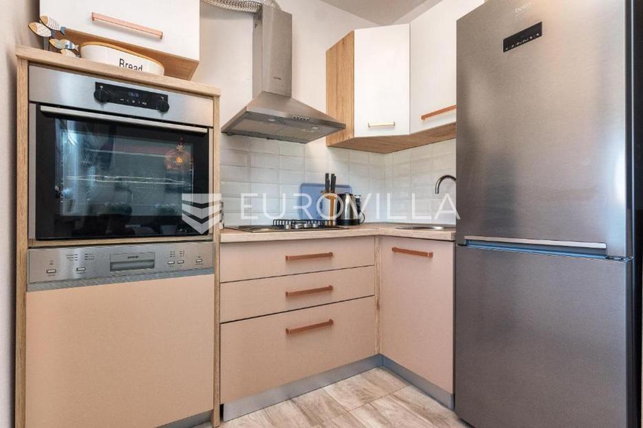 House For sale -  Vir