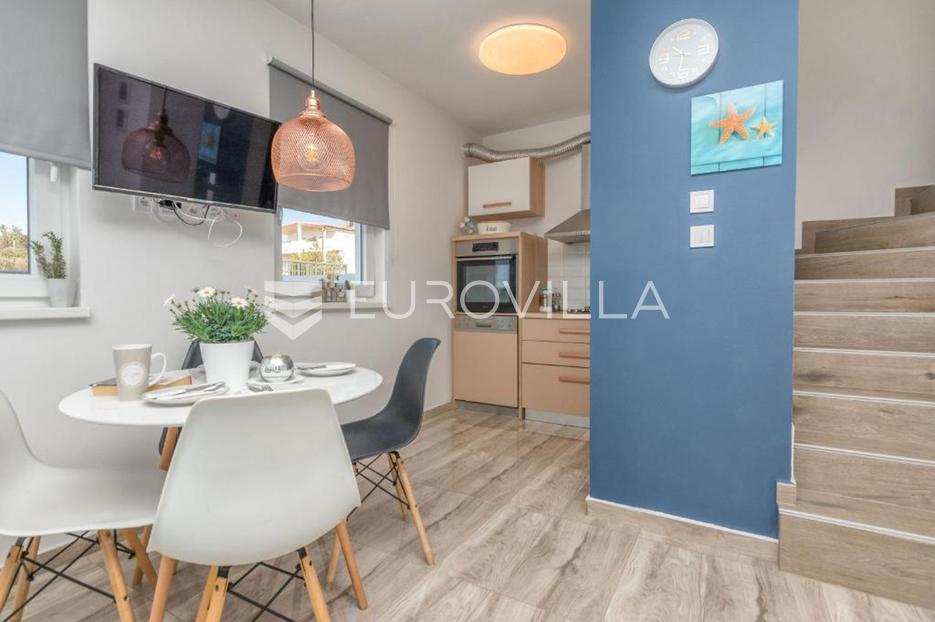 House For sale -  Vir