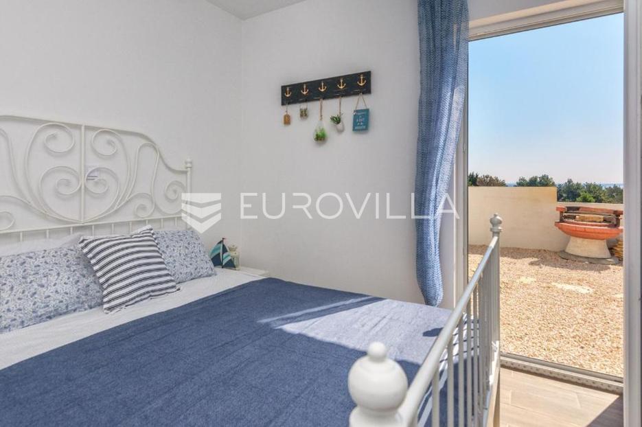 House For sale -  Vir
