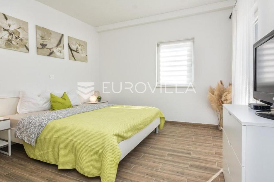 House For sale -  Vir