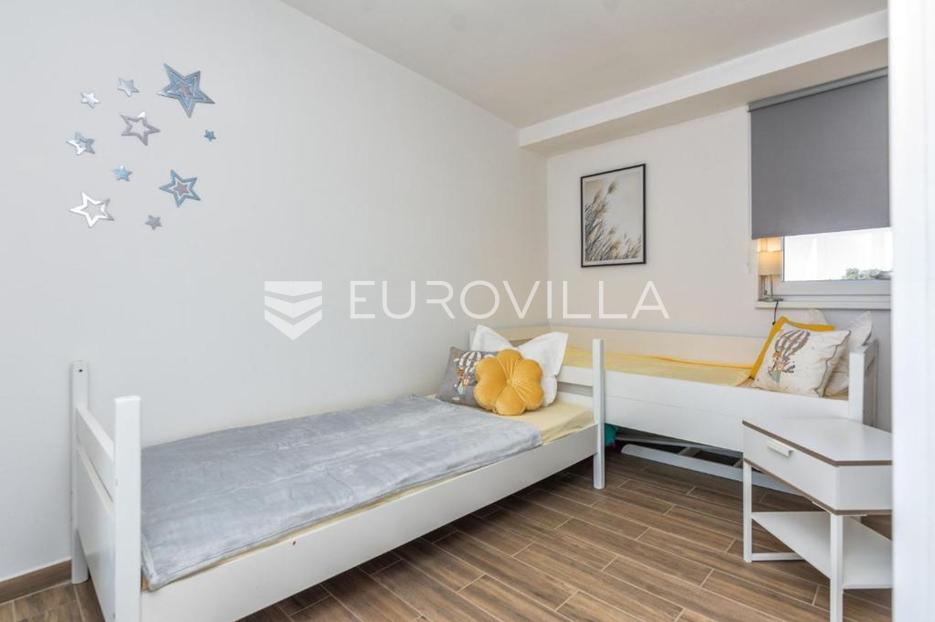 House For sale -  Vir