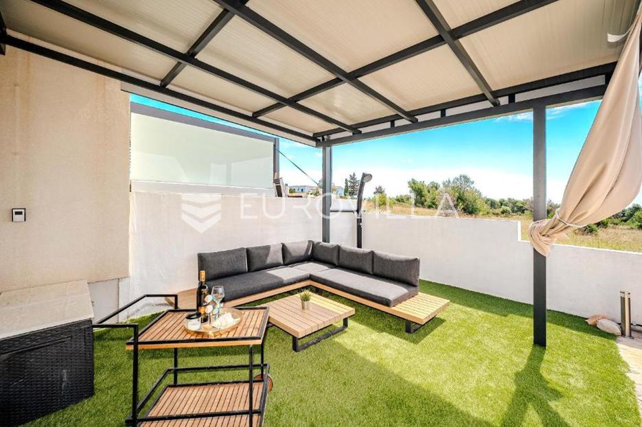 House For sale -  Vir