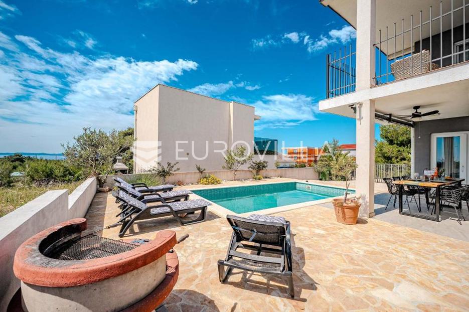 House For sale -  Vir