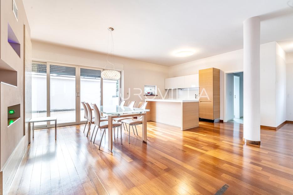 Haus Zu verkaufen -  Maksimir