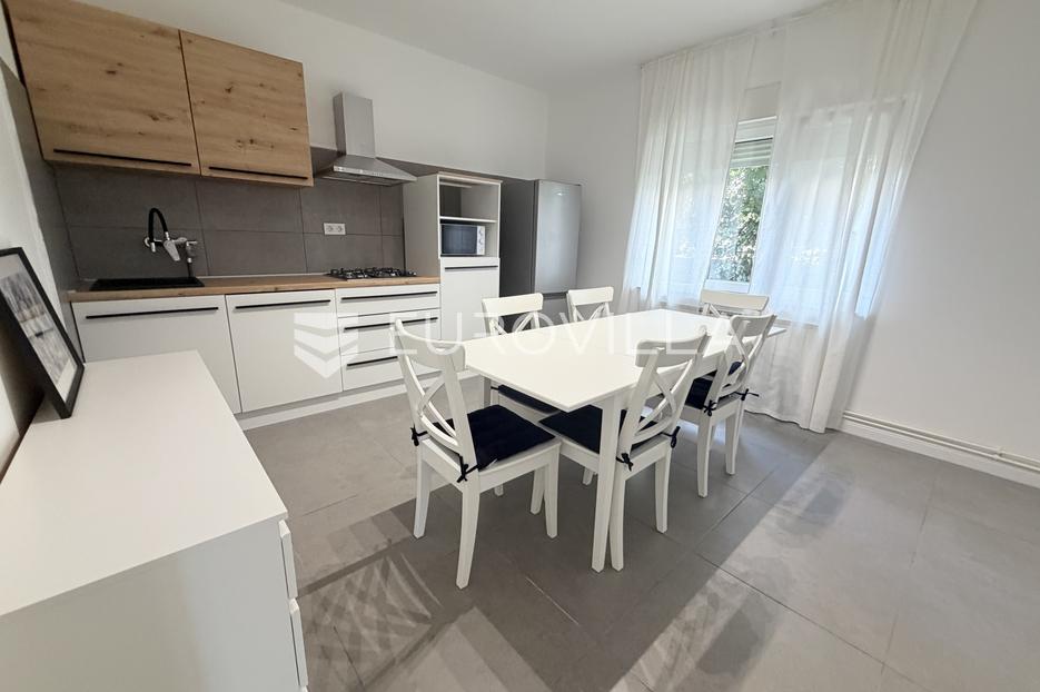 Gewerbefläche Zu verkaufen -  Rijeka