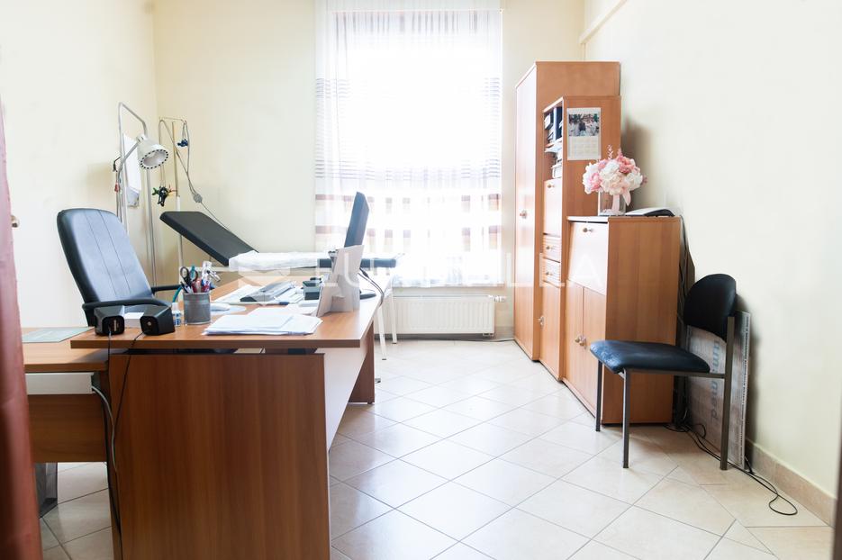 Komerčné Na predaj -  Đakovo