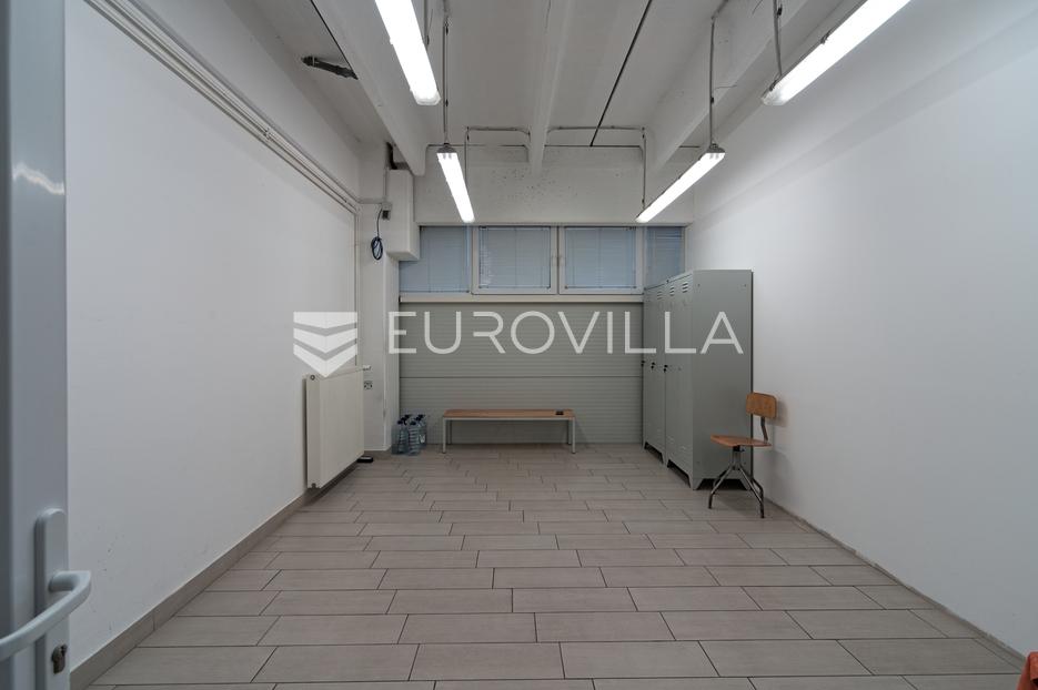 Commerciale In vendita - Osječko-baranjska Antunovac