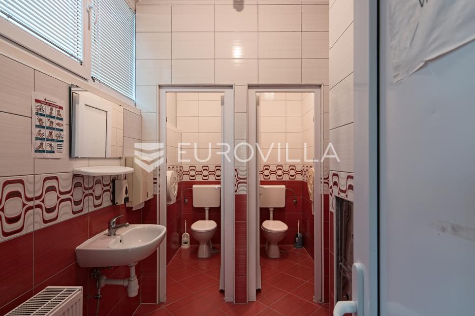 Commerciale In vendita - Osječko-baranjska Antunovac