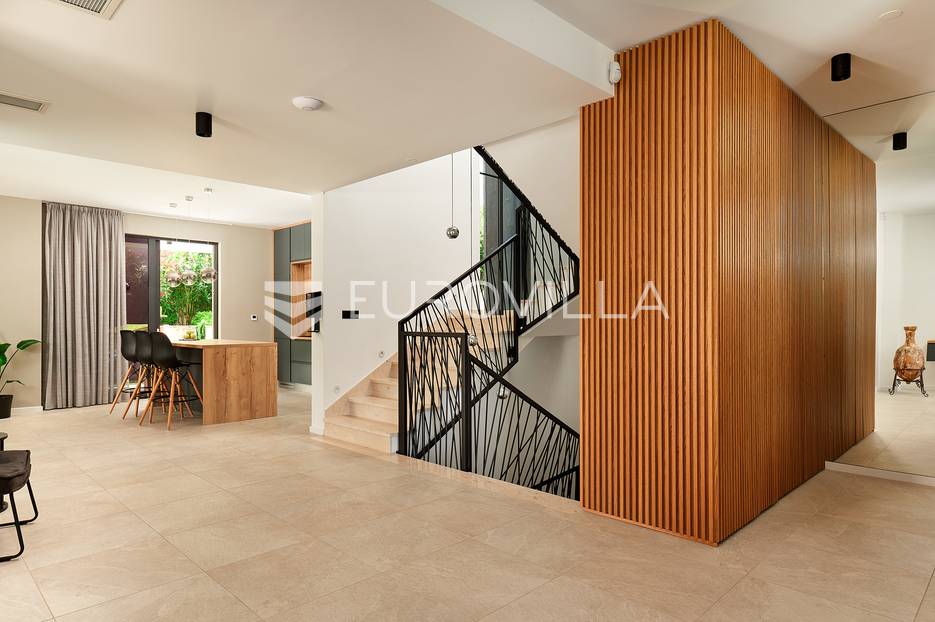 Maison À vendre - Splitsko-dalmatinska Marina