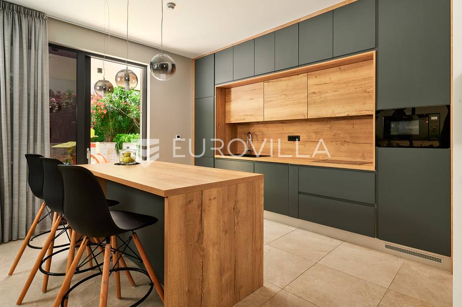 Maison À vendre - Splitsko-dalmatinska Marina