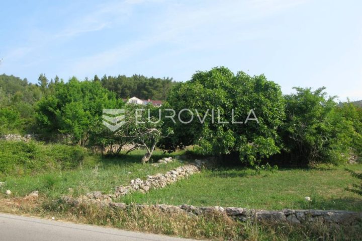 Parcela na predaj 635 m² – Vela Luka