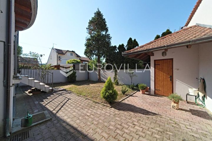 House For sale - Osječko-baranjska Osijek - foto 3/13