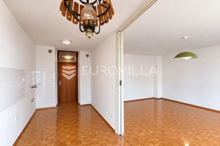 Appartement à vendre 61 m² – Vrbani