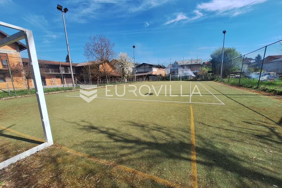 Kuća Na prodaju -  Karlovac