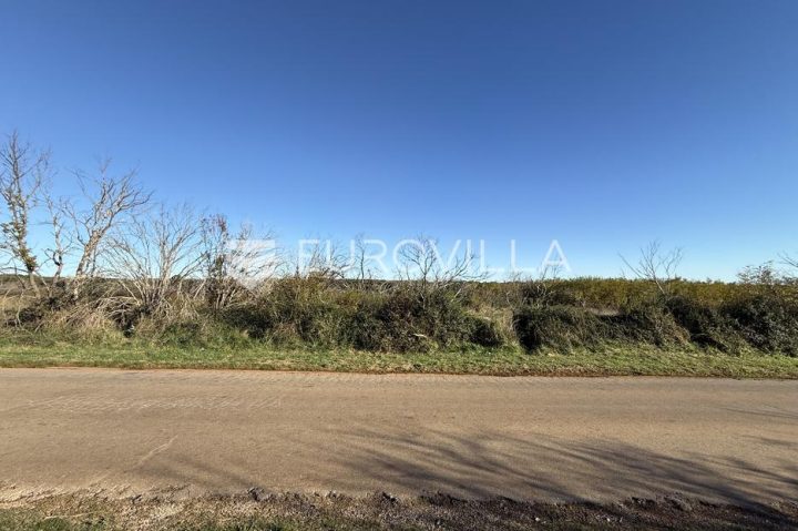 Parcela na predaj 826 m² – Muntić
