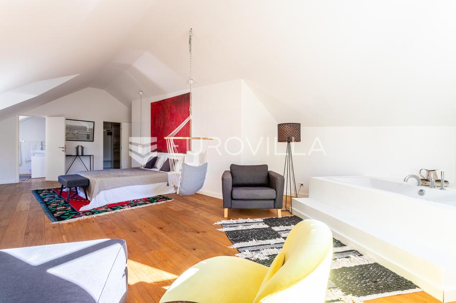 Casa In vendita -  Split