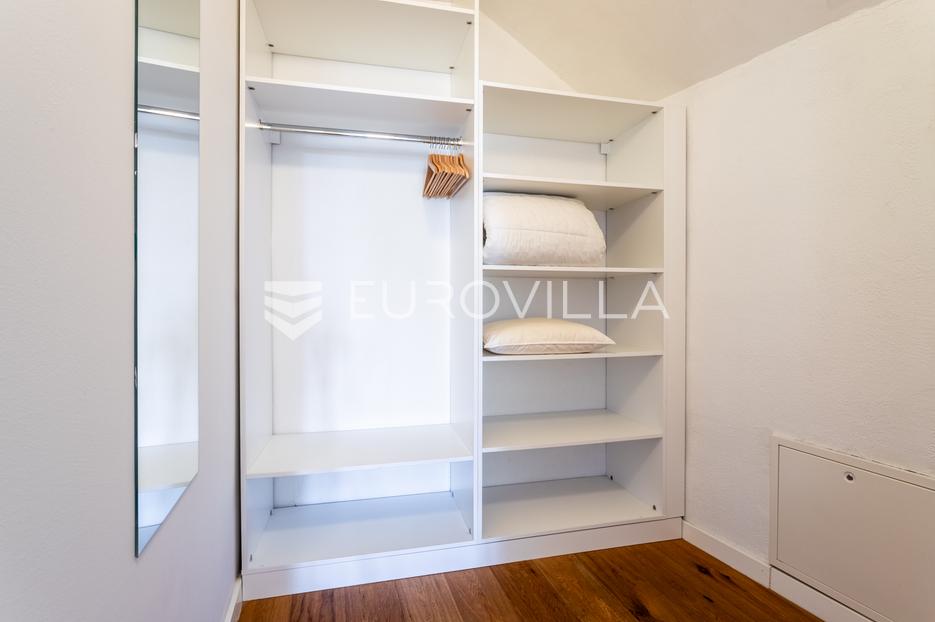 Casa In vendita -  Split