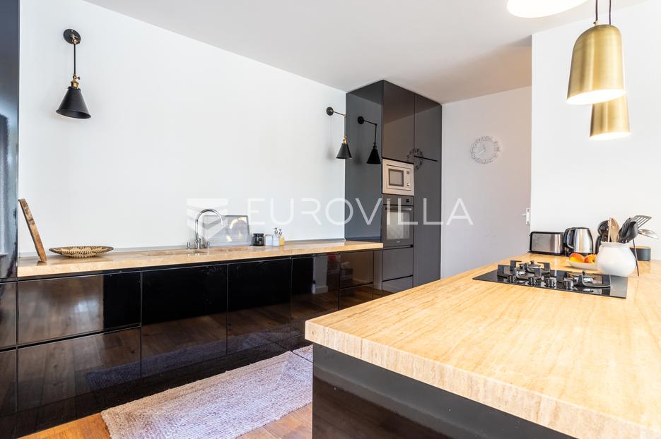 Casa In vendita -  Split