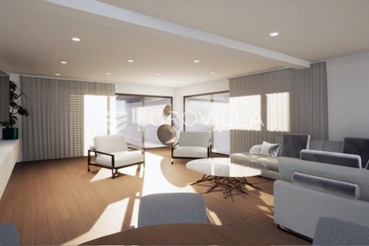 Dom na predaj 604 m² – Centar