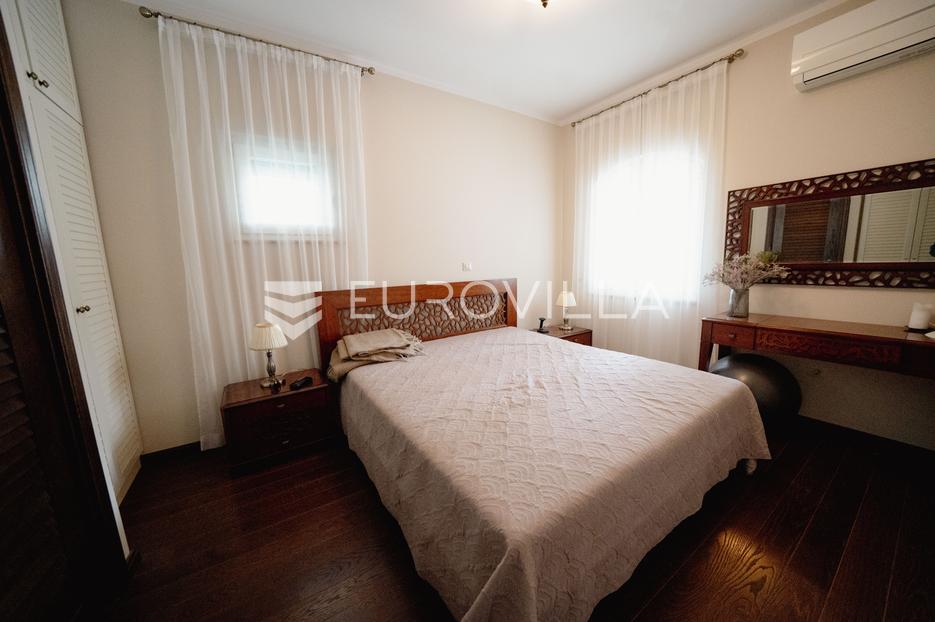 Maison À vendre -  Sveti Filip I Jakov