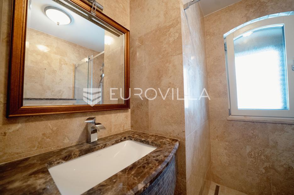 Maison À vendre -  Sveti Filip I Jakov