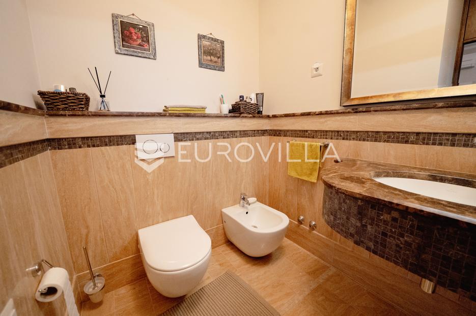Maison À vendre -  Sveti Filip I Jakov