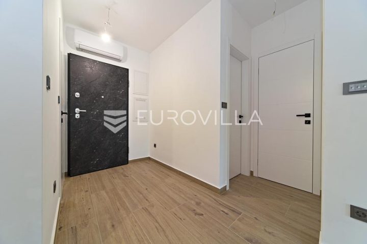 Appartement À vendre - Osječko-baranjska Osijek - foto 3/10