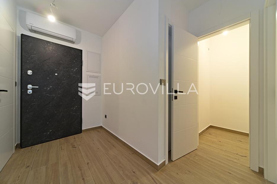Appartamento In vendita -  Osijek