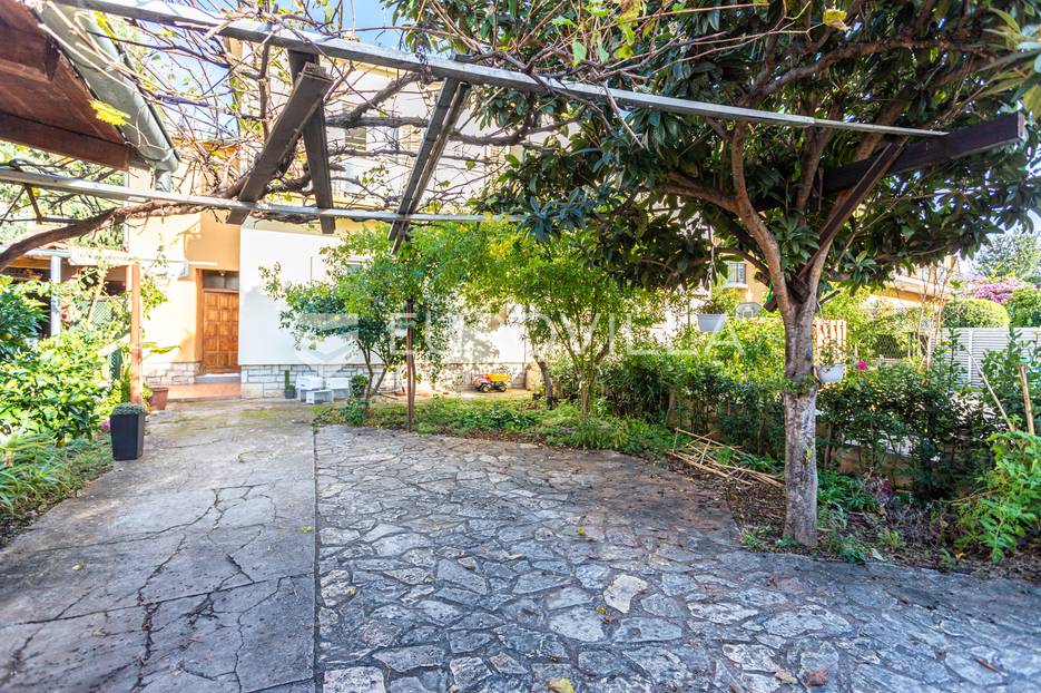 Casa In vendita -  Zadar