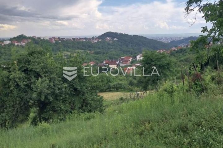 Pozemek na prodej 1564 m² – Mikulići