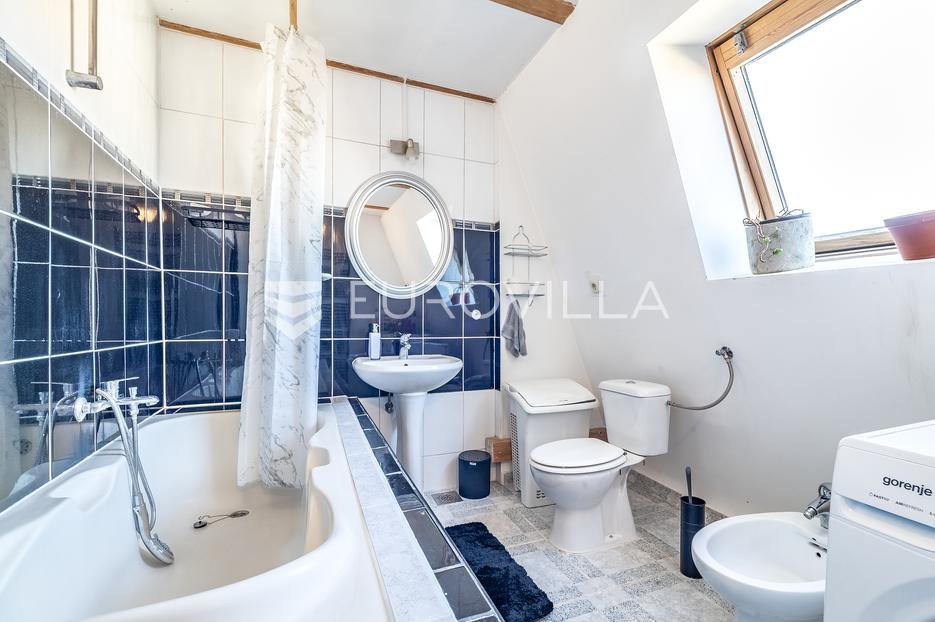 Appartement À vendre - Ličko-senjska Trnje