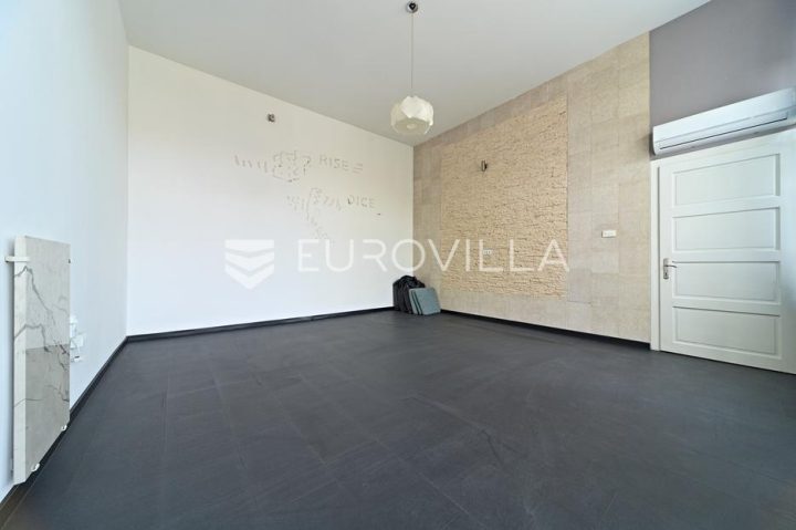 Business premises for sale 96 m² – Gornji Grad / Centar