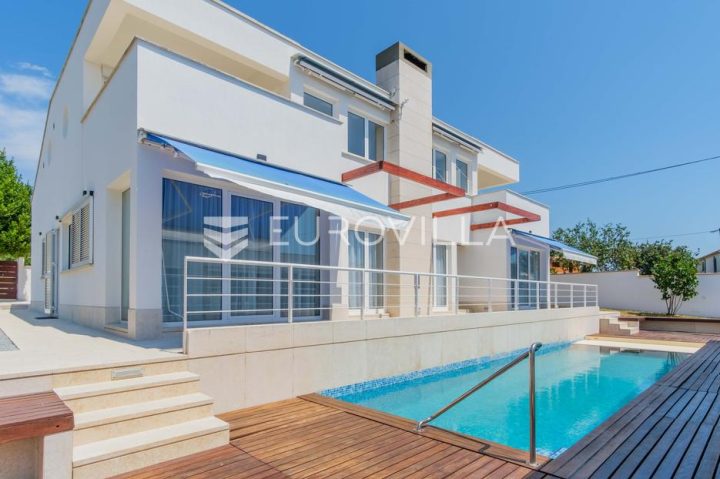 Kuća na prodaju 344 m² – Vrsar
