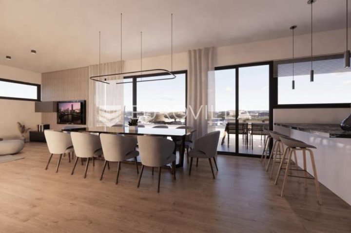 Stan na prodaju 220 m² – Vrapče