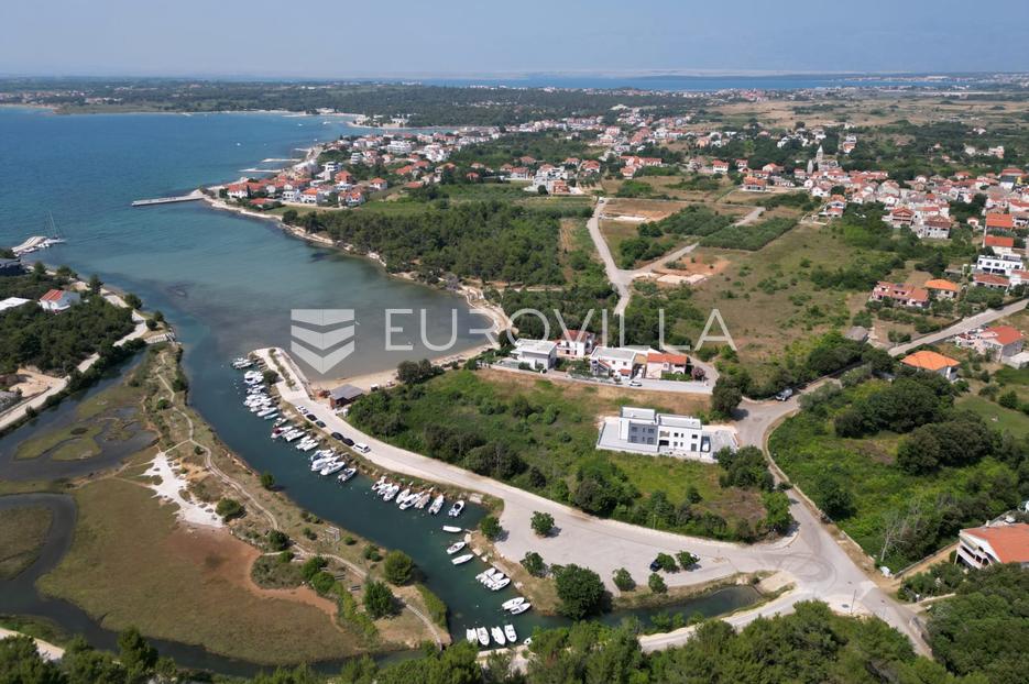 Stan Na prodaju -  Nin